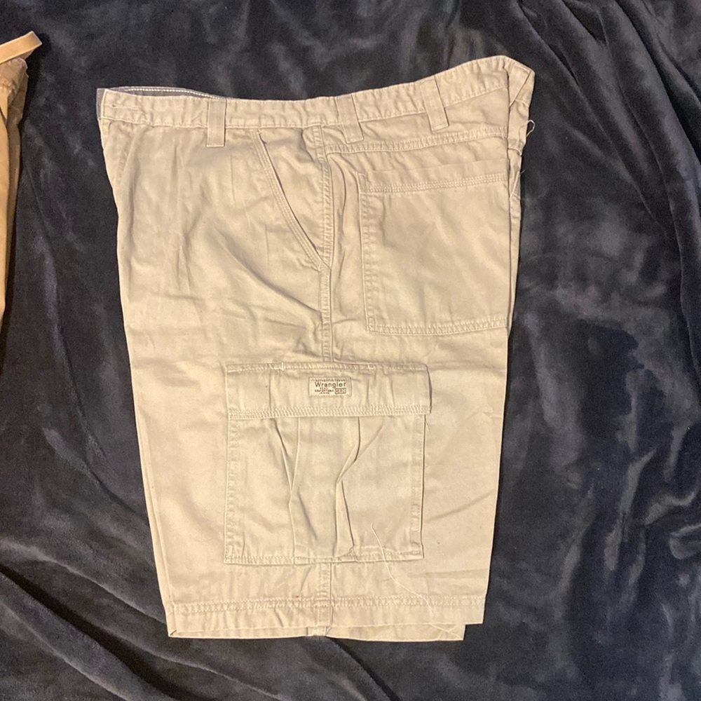 Men’s Wrangler Cargo Shorts